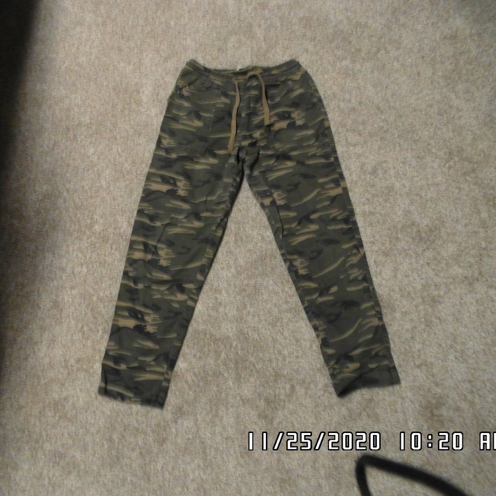Army Capri Pants